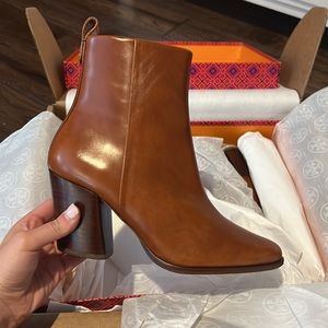 NWT Tory Burch Casual Zip Up Leather Bootie